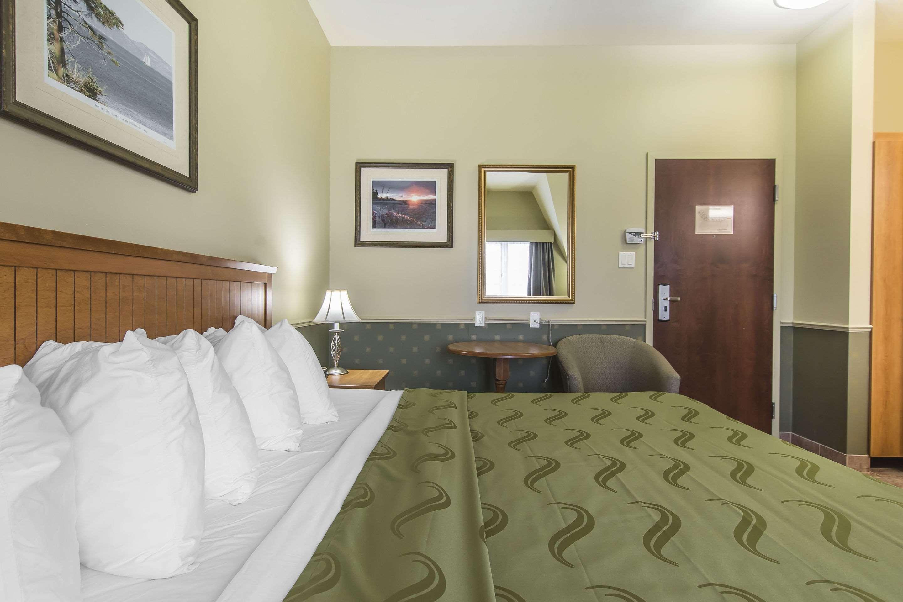 Quality Inn Rivière-du-Loup Exterior foto